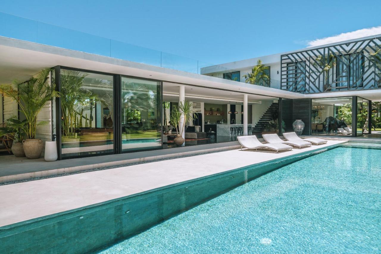 Bull House Amazing 6 Bedrooms Contemporary In