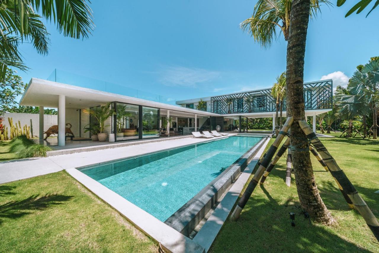 Bull House Amazing 6 Bedrooms Contemporary In
