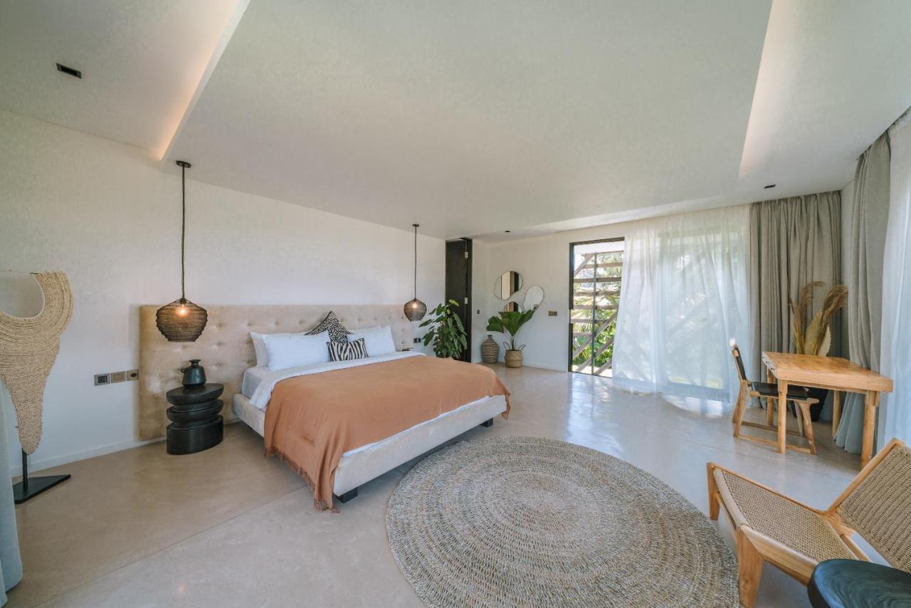 Villa Bull House Amazing 6 Bedrooms Contemporary In