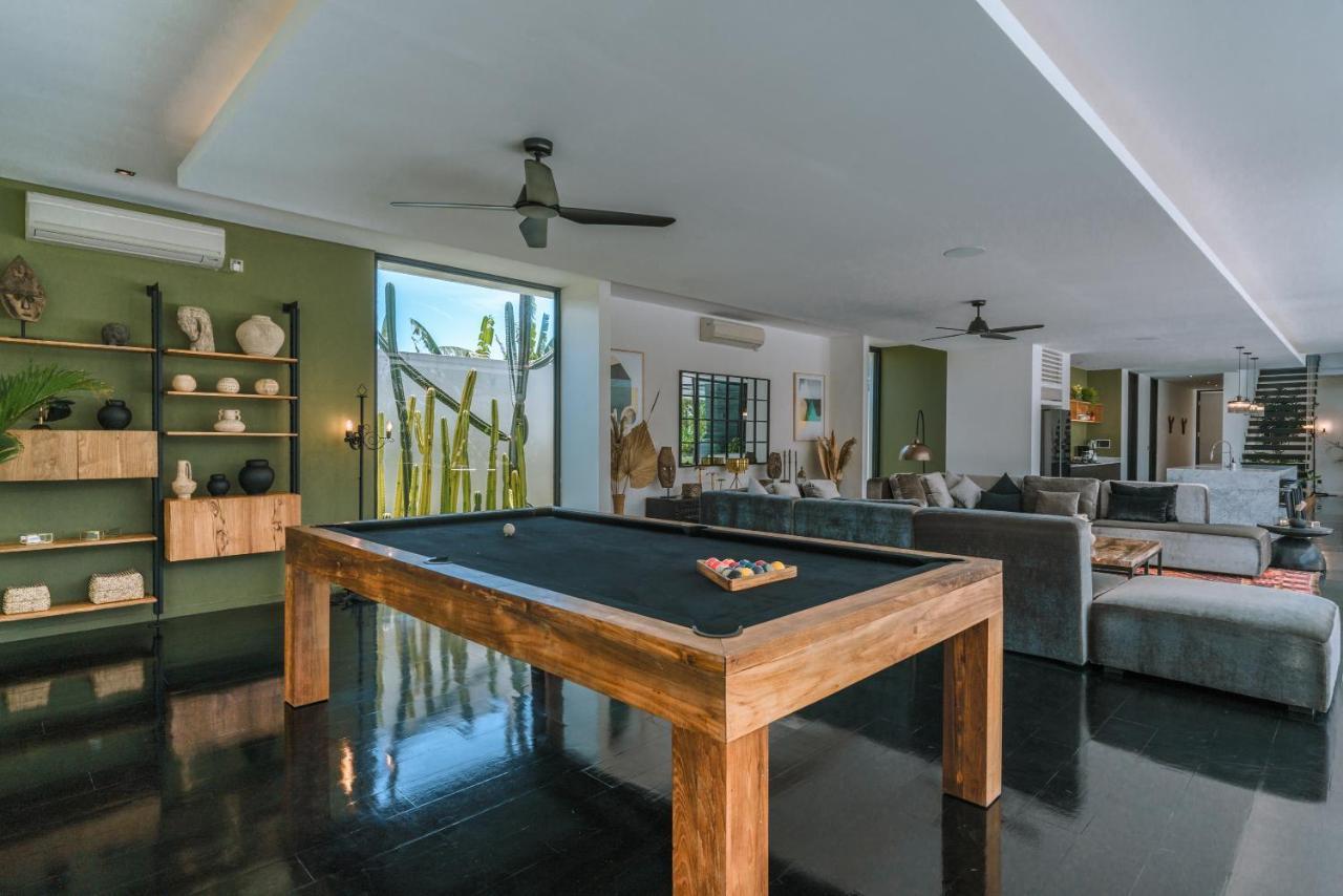 Villa Bull House Amazing 6 Bedrooms Contemporary In