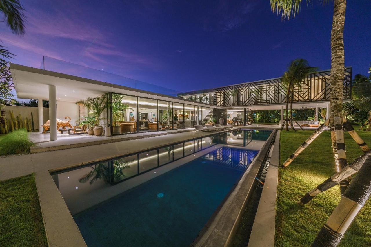 Villa Bull House Amazing 6 Bedrooms Contemporary In *