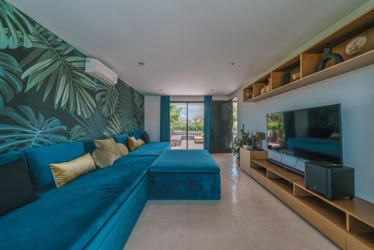 Villa Bull House Amazing 6 Bedrooms Contemporary In Seminyak (Bali)